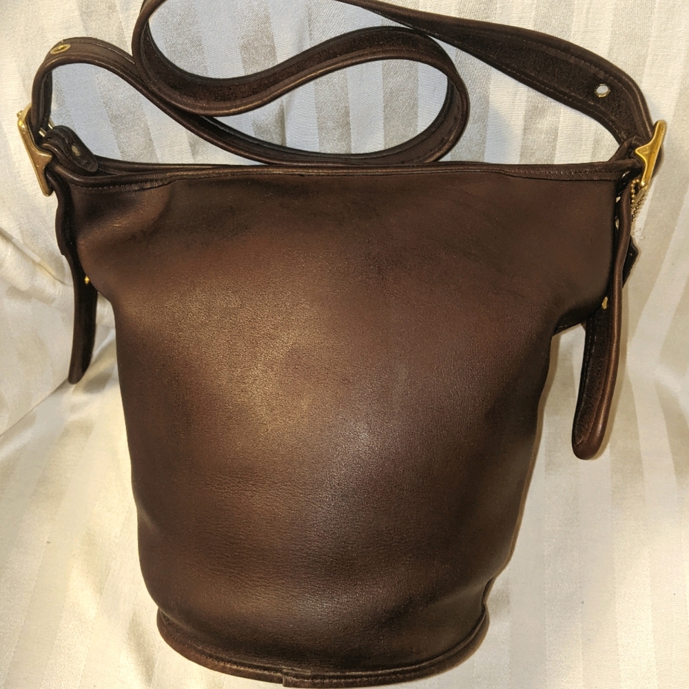 SOLD Vintage Coach Barrel bag